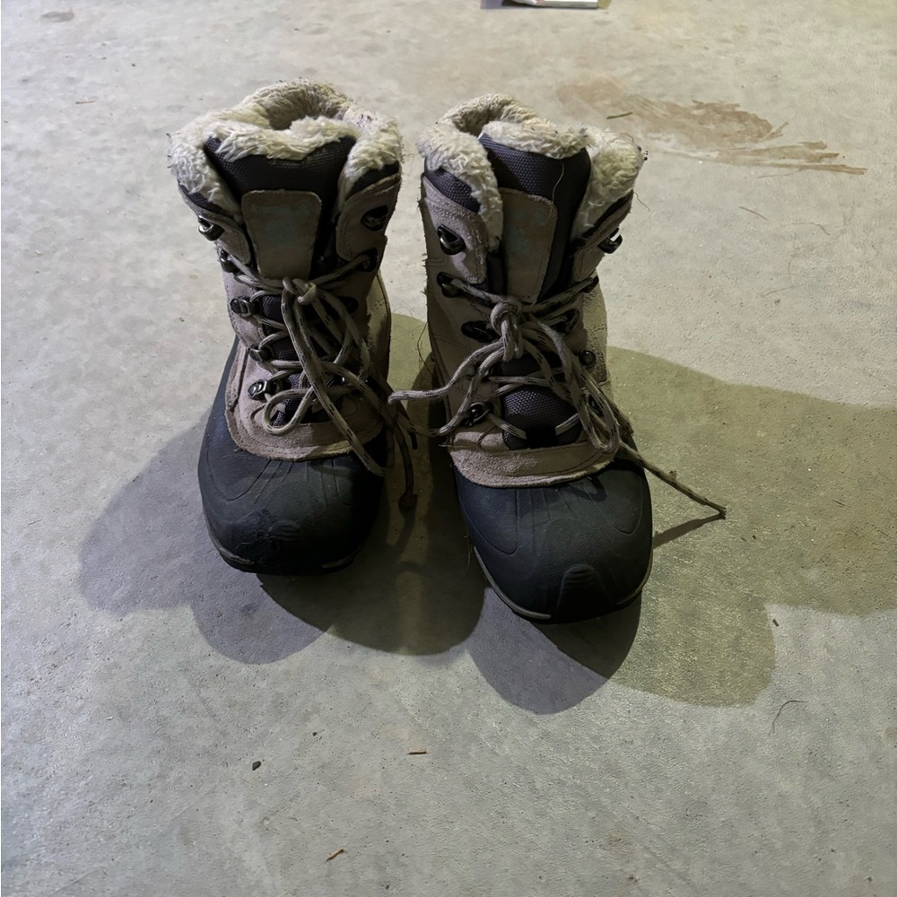 Winter boots, Kami’s snow boots women’s grey